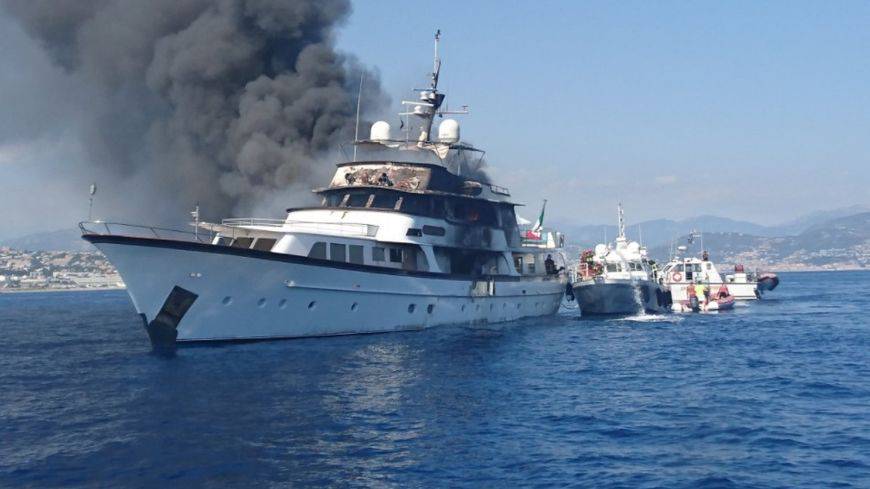 riviera24 - Yacht in fiamme davanti a Nizza, "If Only" 