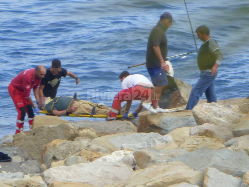 Pescatore soccorso da CRI Bordighera