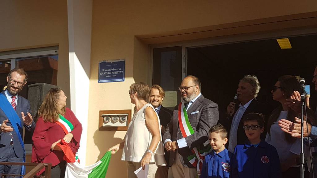 Riva Ligure intitola la sua scuola elementare a Sandro Pertini