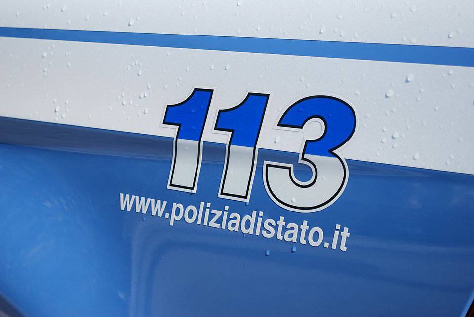 Riviera 24 - Polizia  “Blue Box”