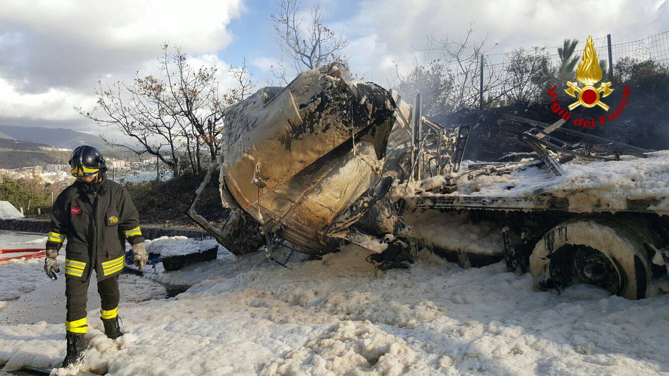 riviera24 - Incidente sull'Autostrada dei Fiori