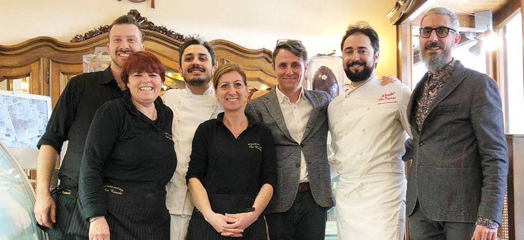 riviera24-Come nasce l'uovo di Pasqua pasticceri chef san romolo