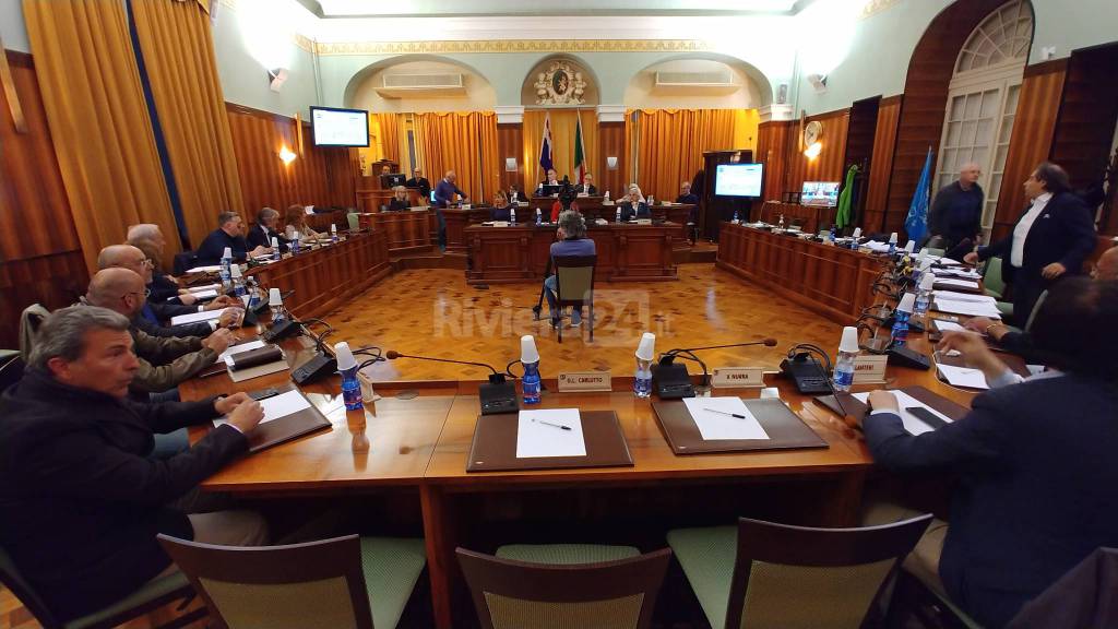 riviera24-consiglio comunale manca numero legale