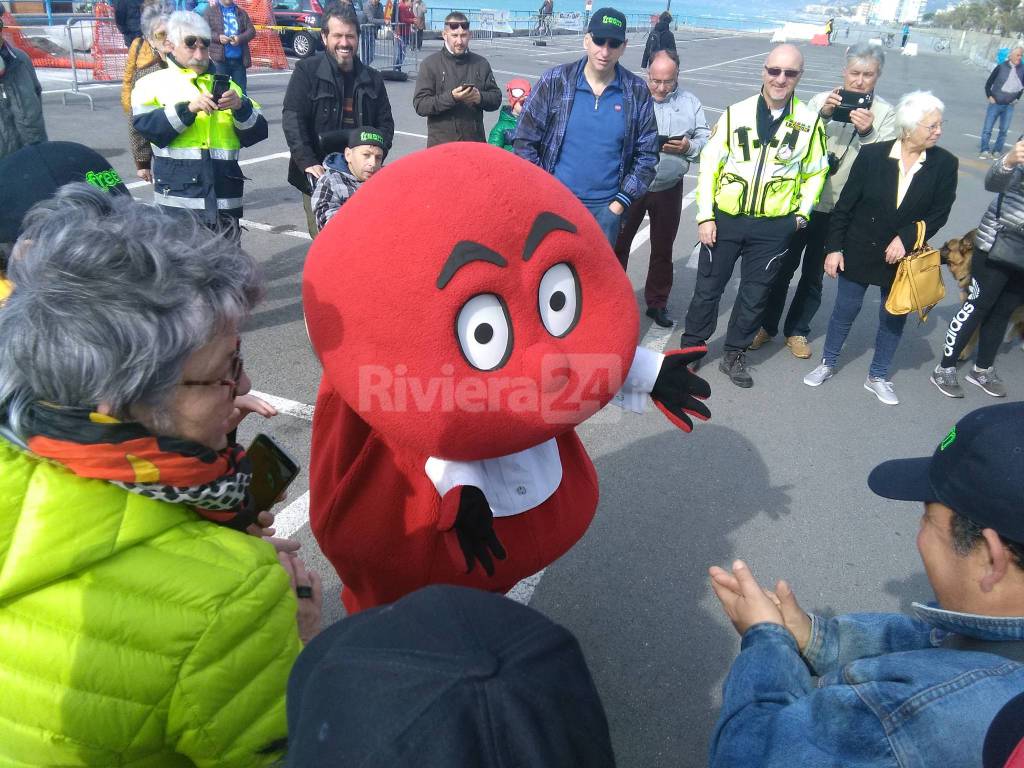 riviera24-  Gabibbo di Canale 5 alla Rally Terapia a Bordighera