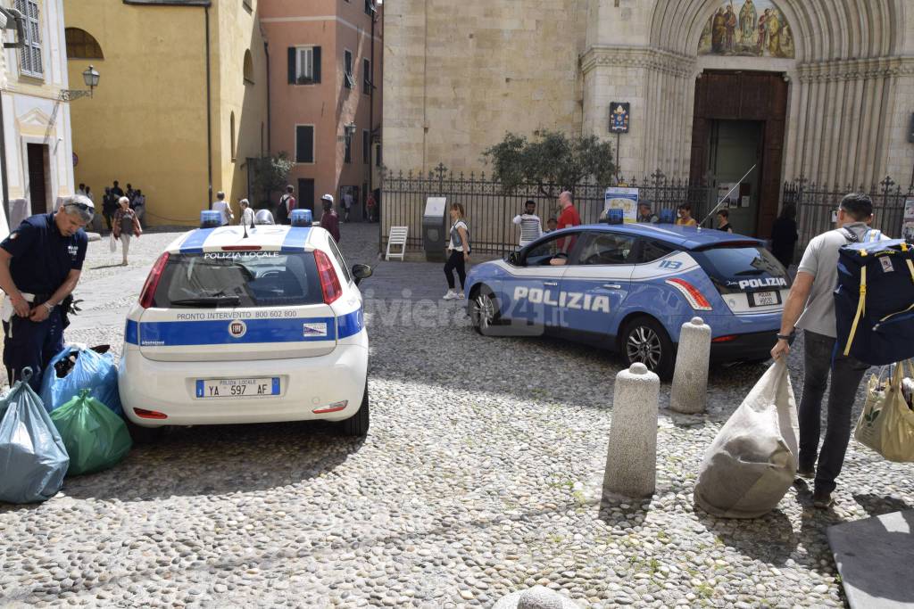 Sanremo, maxi sequestro di patacche: nei guai due stranieri e l'italiano che gli affittava casa