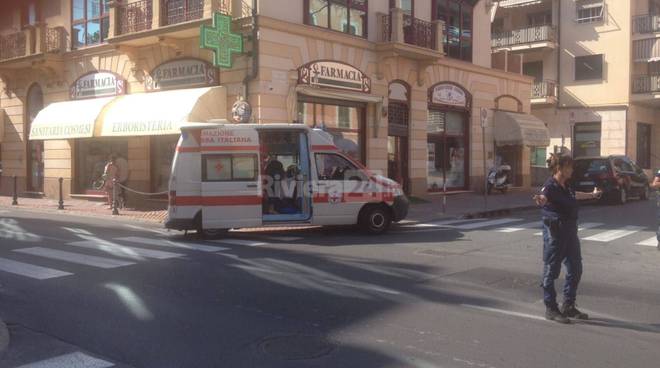 Bordighera, anziano investito da scooter sulle strisce: trasportato in codice giallo al Saint Charles