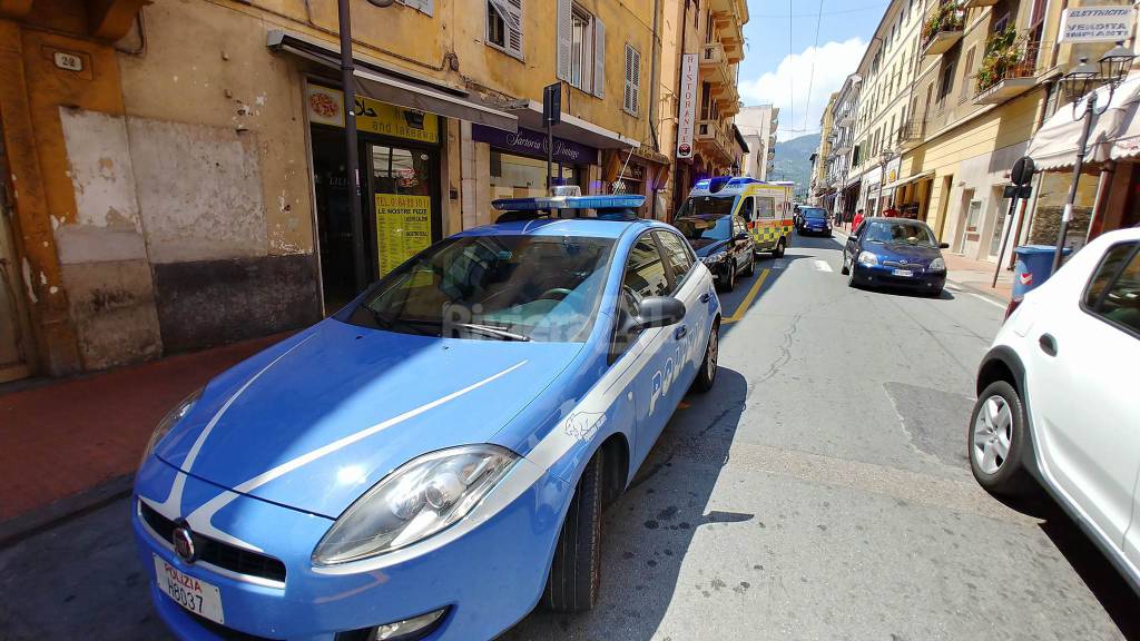 polizia e ambulanza ventimiglia