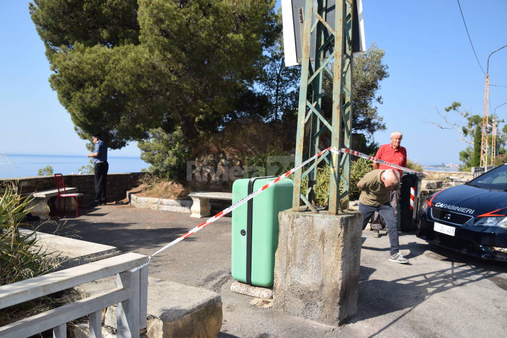 Precipitano da una scogliera, due feriti gravi ad Ospedaletti