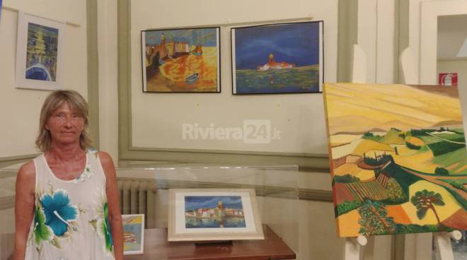 Sanremo, le opere della pittrice Louise Bressange in mostra nel foyer del Teatro del Casinò