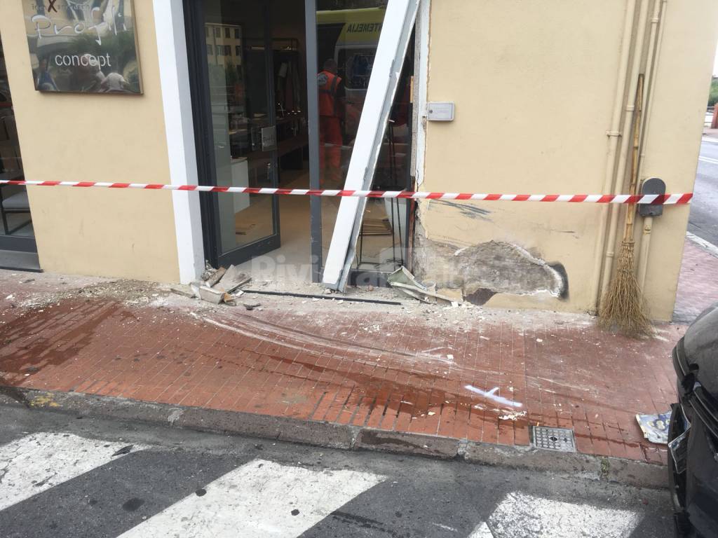 Incidente largo torino ventimiglia