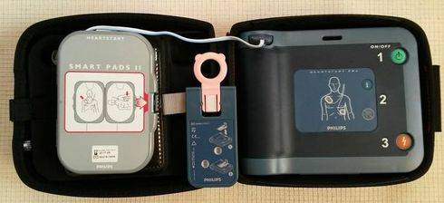 riviera24 -  Defibrillatore automatico esterno