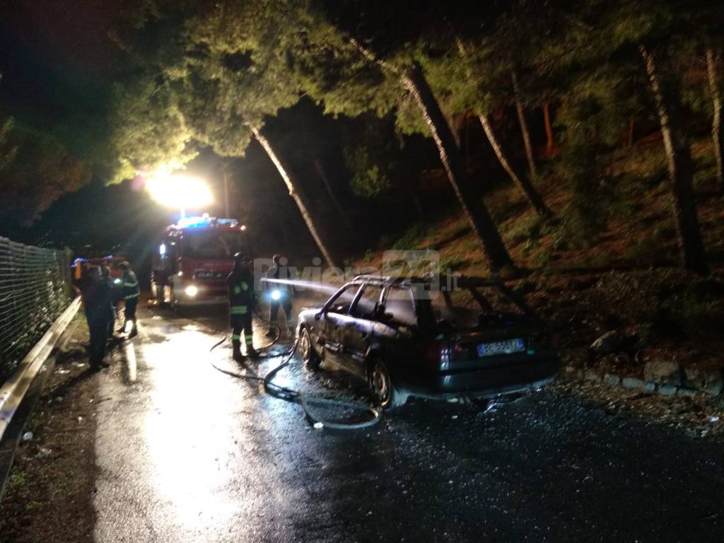 incendio auto ventimiglia