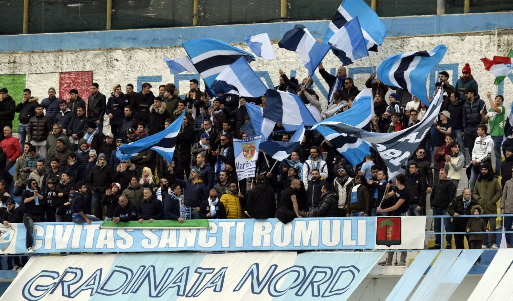 riviera24 - sanremese savona pubblico tifosi