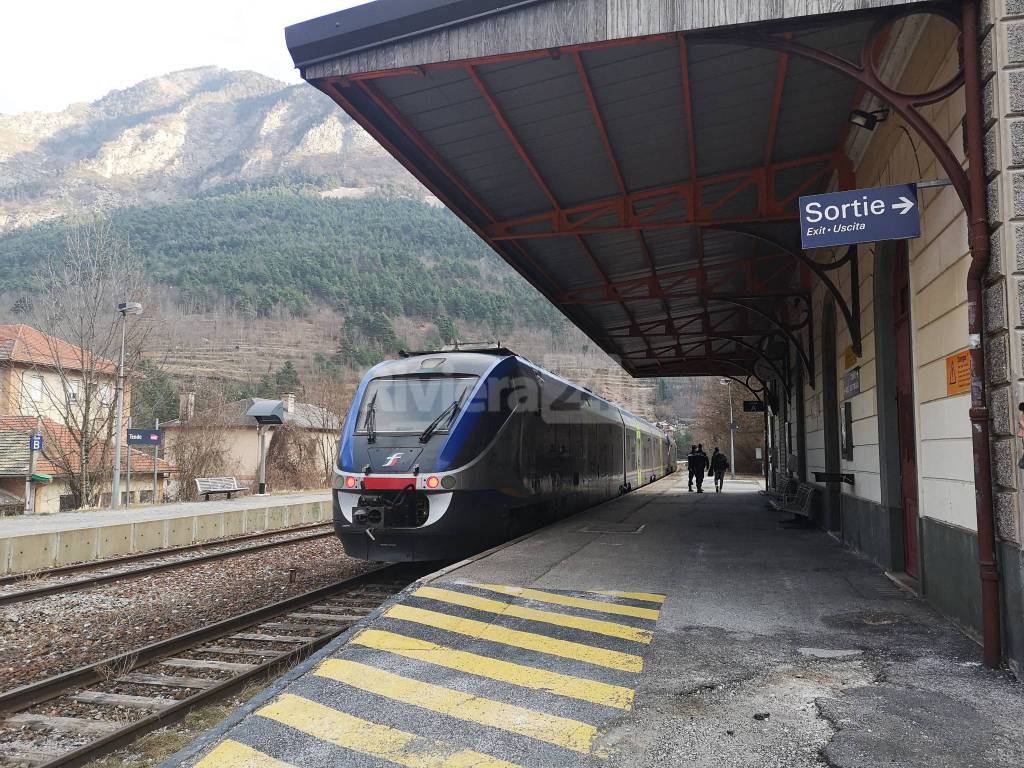 treno cuneo ventimiglia tenda trenitalia 