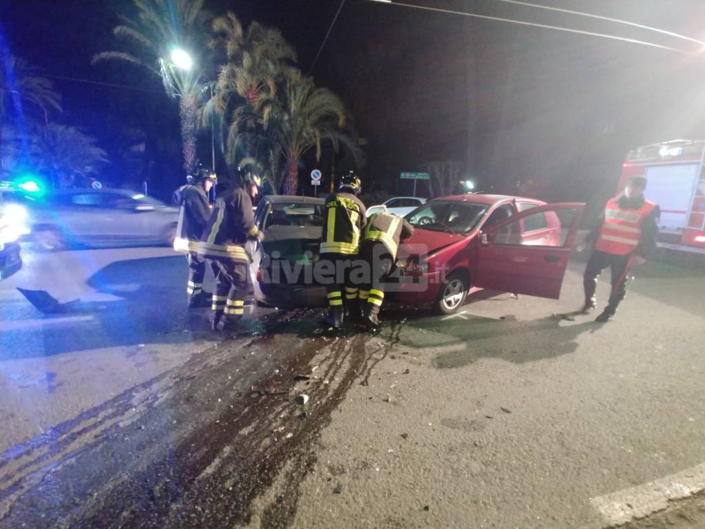 Incidente stradale piazza valgoi bordighera