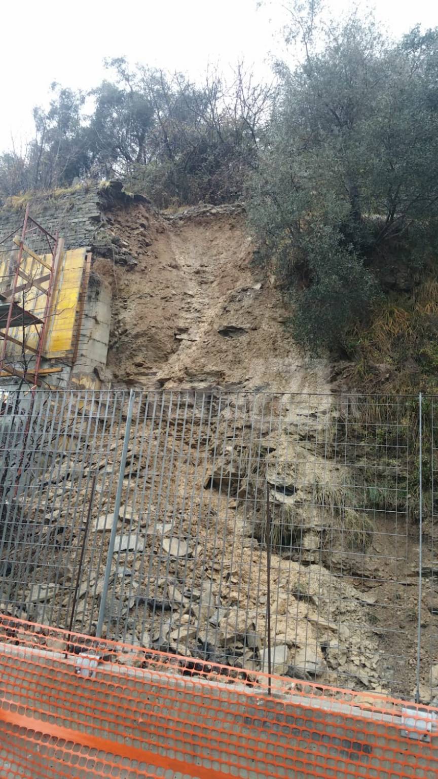 riviera24 - Frana su Statale 28 a Pieve di Teco