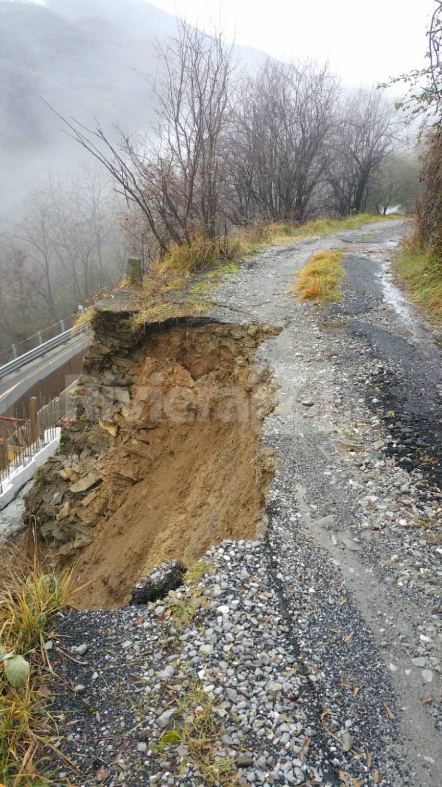 riviera24 - Frana su Statale 28 a Pieve di Teco