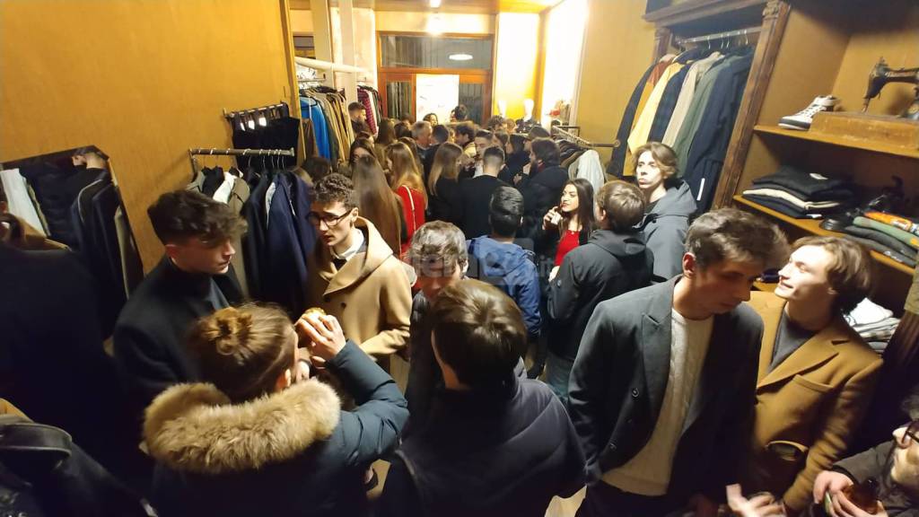 riviera24-L'aperitivo pro Biancheri dei Giovani al Centro