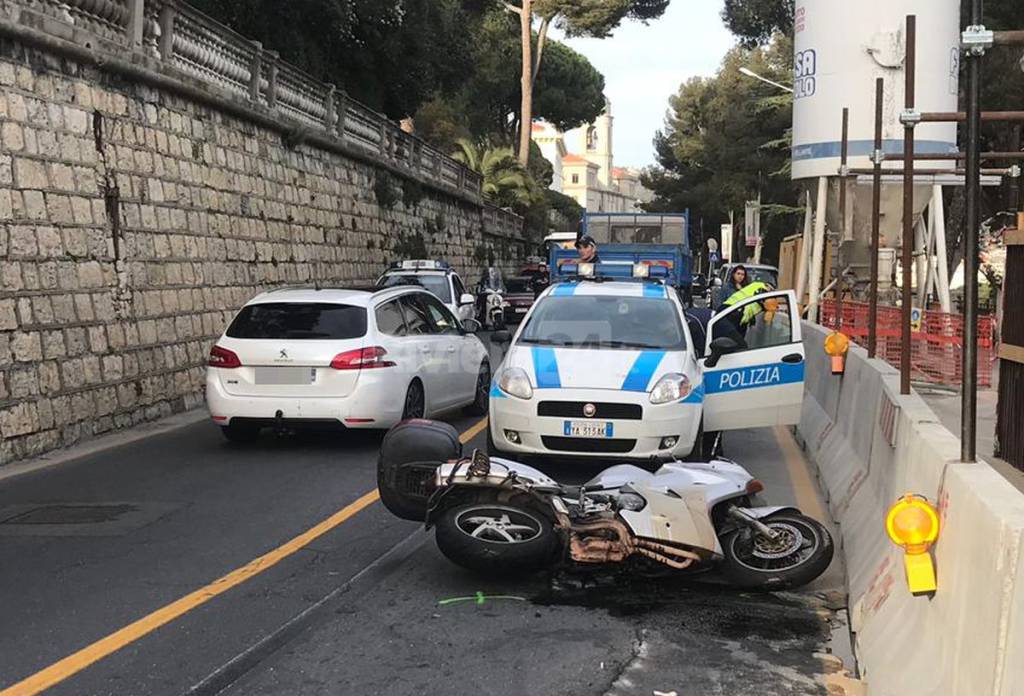 riviera24 - incidente imperia viale matteotti