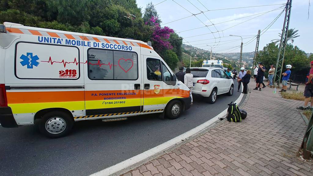 Incidente stradale, i soccorsi ospedaletti bordighera