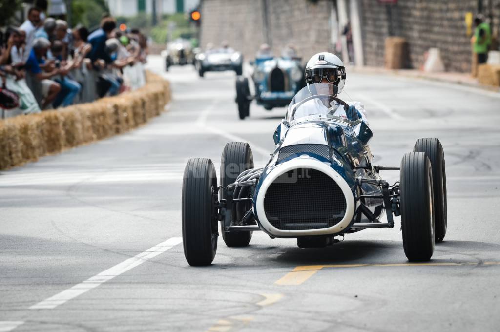 rievocazione storica auto d'epoca ospedaletti