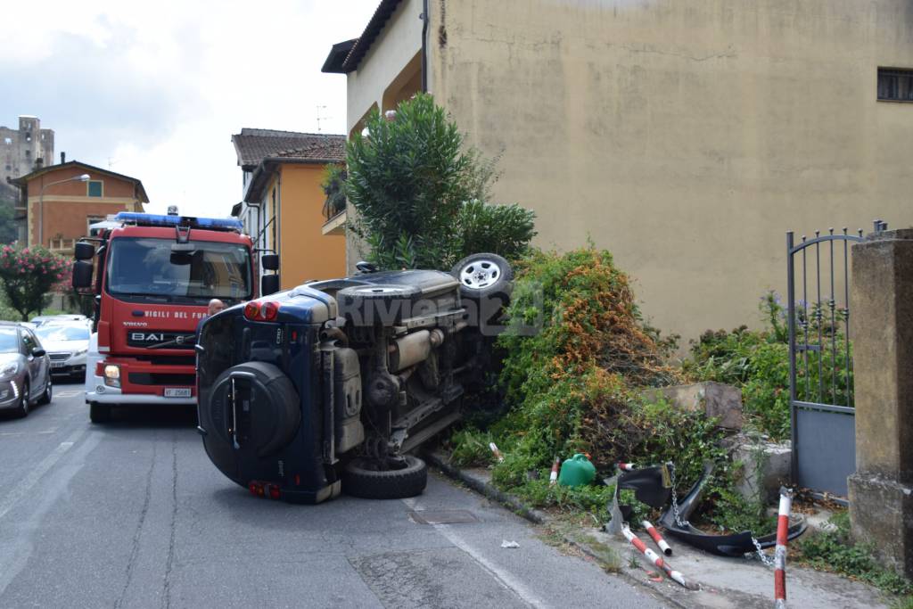 jeep ribaltata dolceacqua