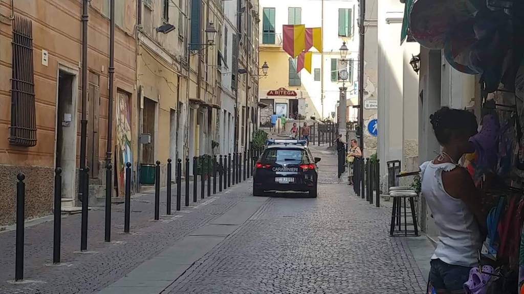 Riviera24- carabinieri Ventimiglia alta 