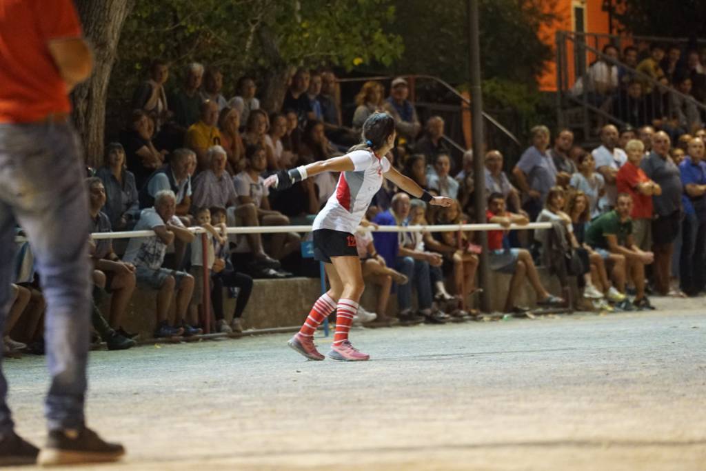 Balun, scudetto rosa primo round a Diano Castello