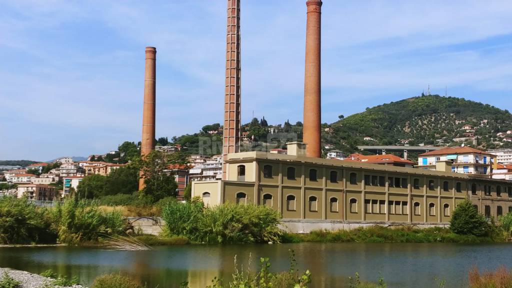 Deposito incontrollato di rifiuti nell’area dell’ex Ferriere, sequestro della Guardia Costiera di Imperia