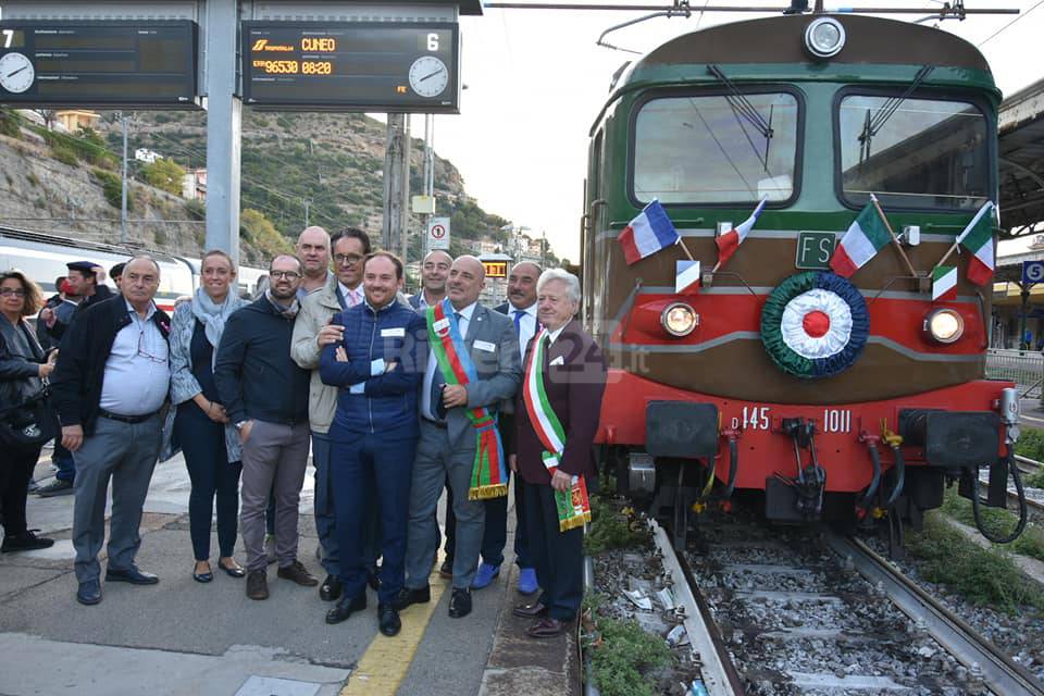 Il treno storico partito da Ventimiglia 40 anni ventimiglia cuneo