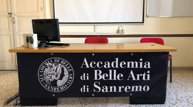 Sanremo, gli assessore Donzella e Ormea partecipano alla sessione di laurea degli studenti dell’Accademia di Belle Arti