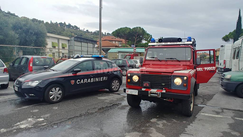 riviera24 - Vigili del fuoco e carabinieri