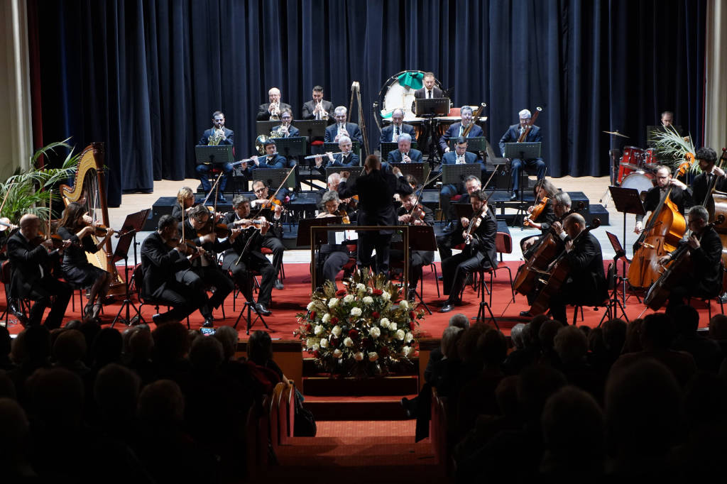 riviera24 - Concerto di Capodanno dell'Orchestra Sinfonica di Sanremo 