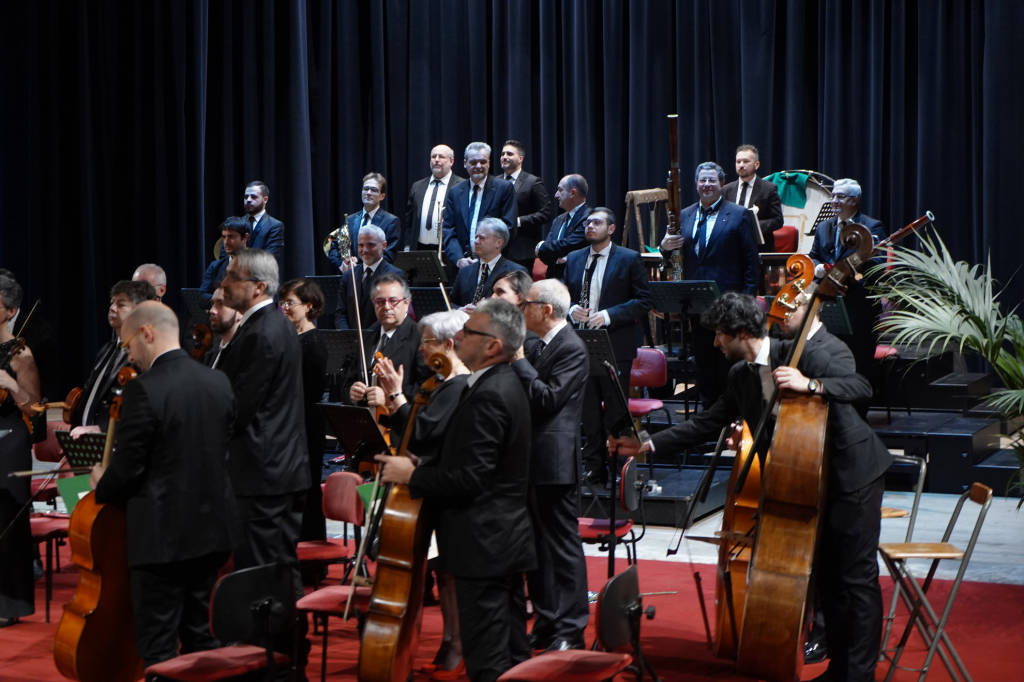 riviera24 - Concerto di Capodanno dell'Orchestra Sinfonica di Sanremo 