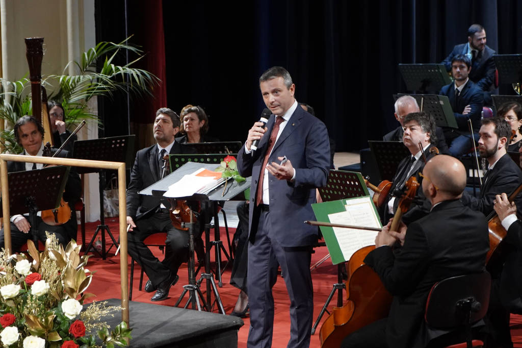 riviera24 - Concerto di Capodanno dell'Orchestra Sinfonica di Sanremo 