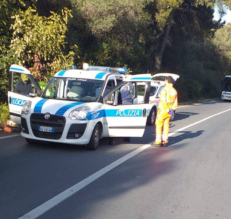 intervento polizia locale diano marina