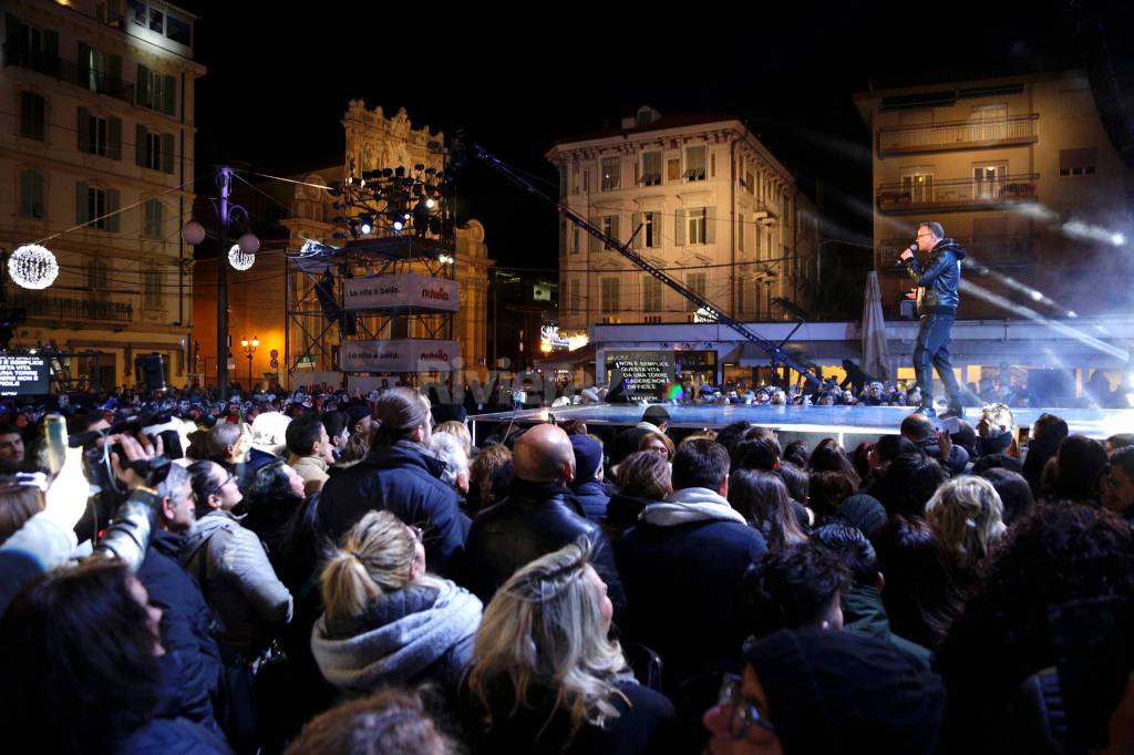 Sanremo, Gigi D'Alessio Show in piazza Colombo