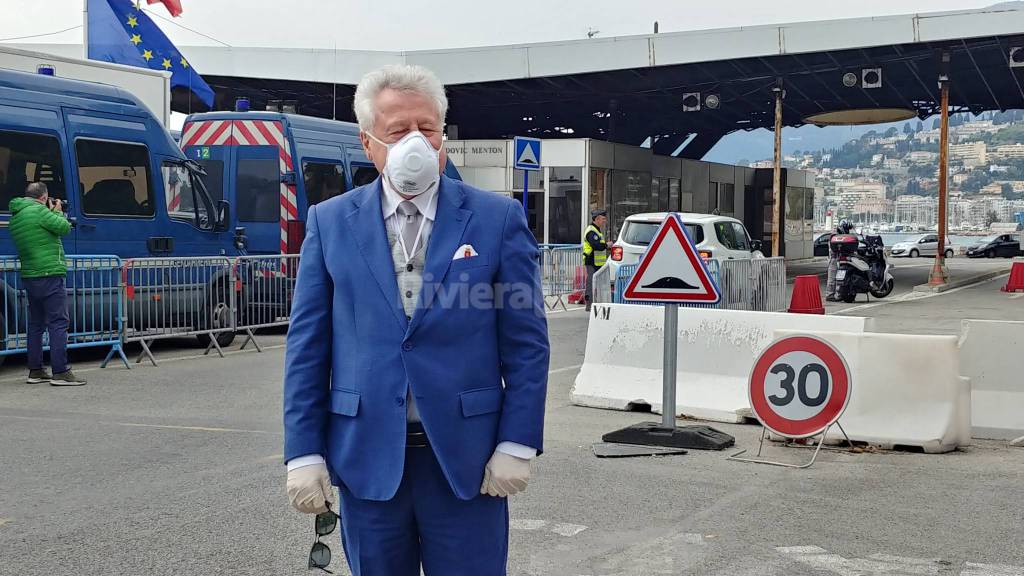 Sindaco Scullino in frontiera Francia mascherina