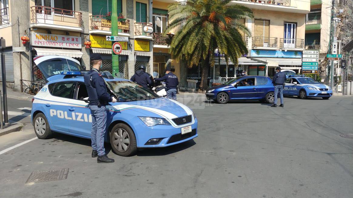 Controlli polizia Sanremo centro
