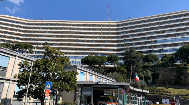 Coronavirus, 24 ricoverati all’ospedale San Martino di Genova