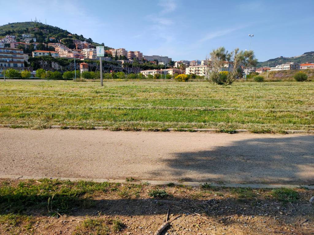 manutenzione parco urbano imperia 