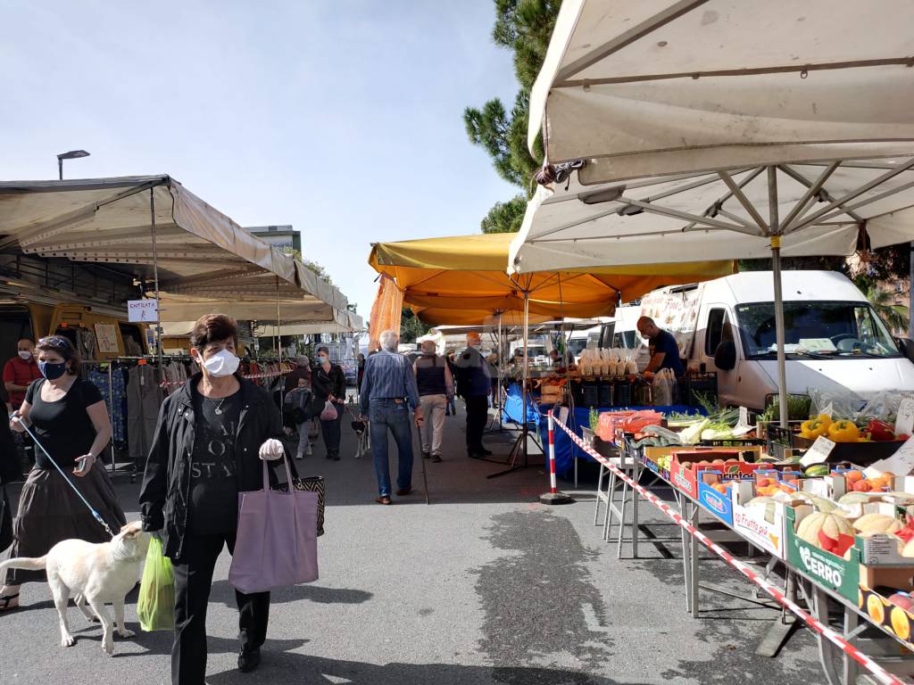 Primo mercato lunedì Vallecrosia