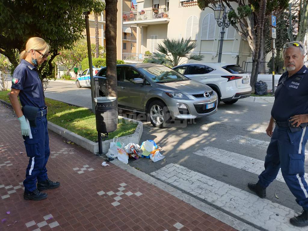 Bordighera spazzatura Corso Italia