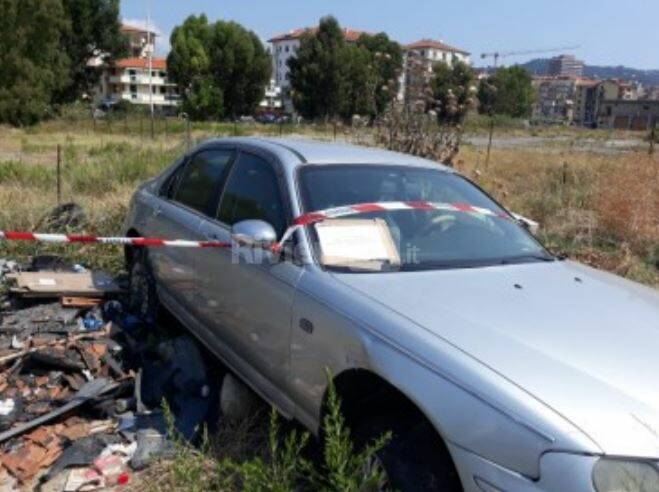 Deposito incontrollato di rifiuti nell’area dell’ex Ferriere, sequestro della Guardia costiera di Imperia