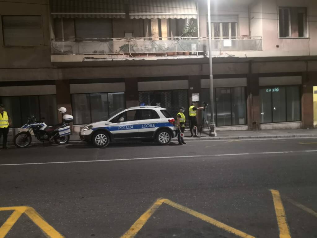 Riviera24- controlli polizia locale sanremo