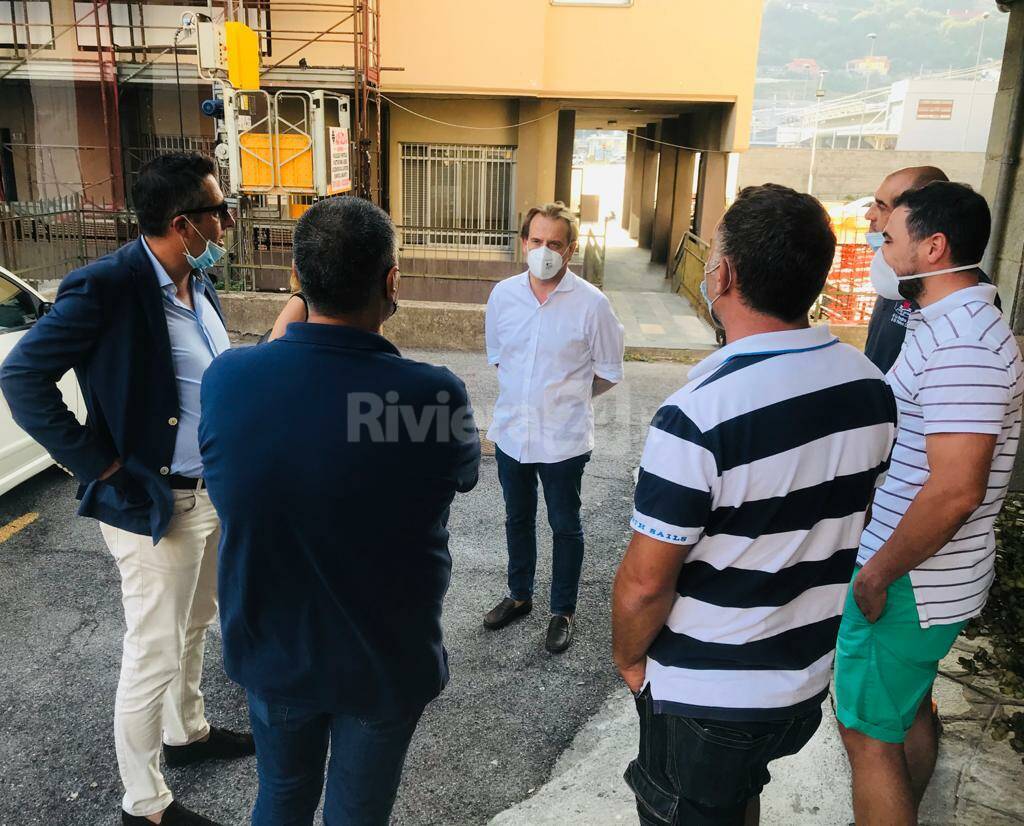 Imperia, visita di Marco Scajola alle popolari: “Qui abbiamo investito per migliorare la vivibilità”