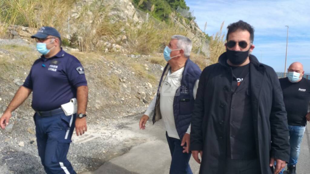 riviera24-sopralluogo incompiuta sindaco diano chiappori