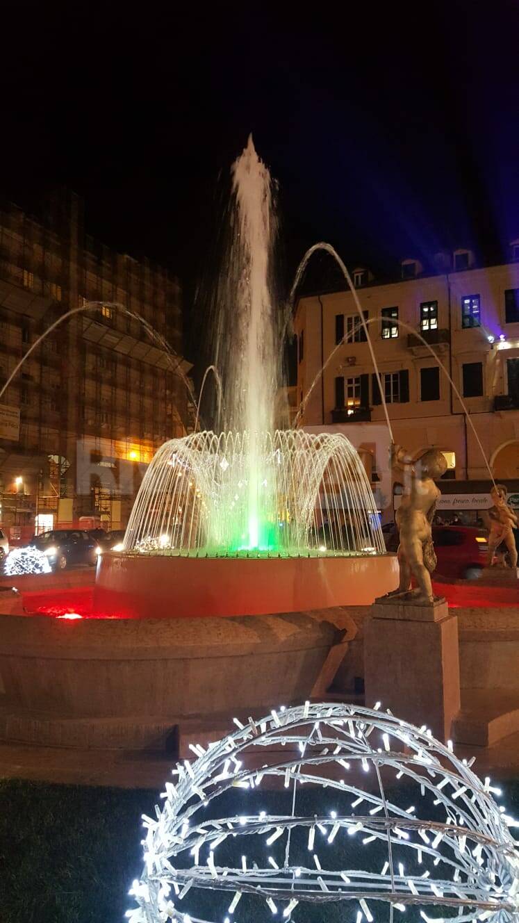 Imperia, San Leonardo accende le luminarie natalizie 