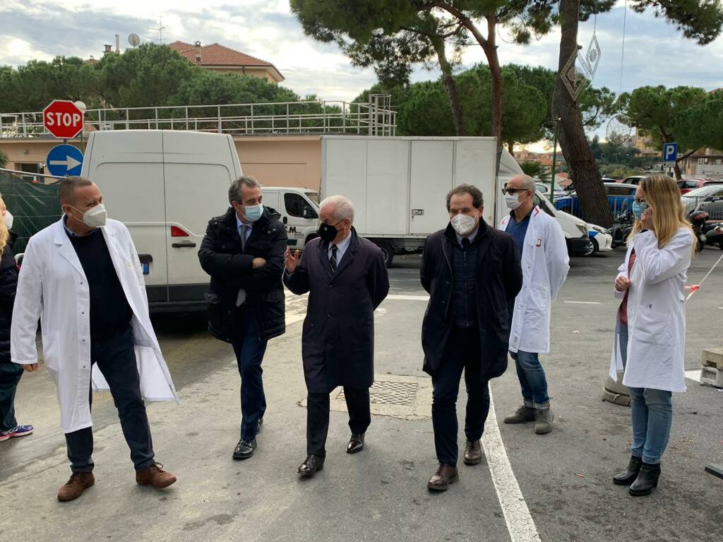  Claudio Scajola visita l’ospedale di Imperia