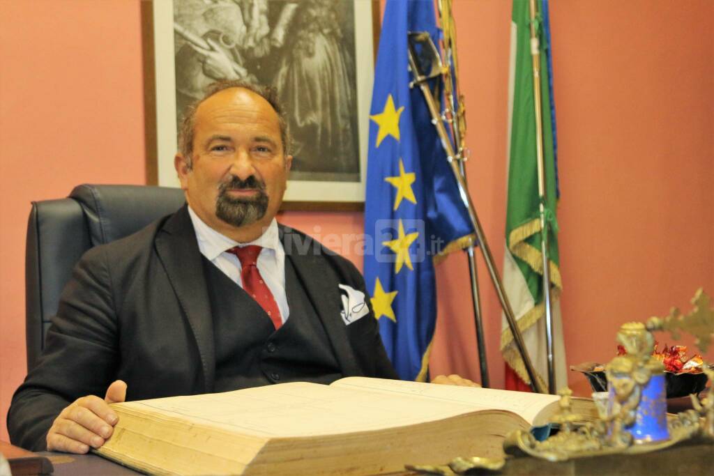 liceo Cassini Sanremo pagella di Italo Calvino Nobel claudio valleggi